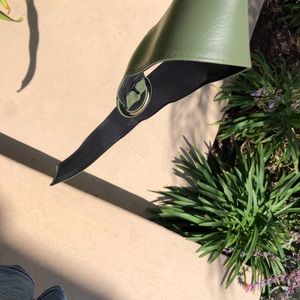 olive green vintage belt